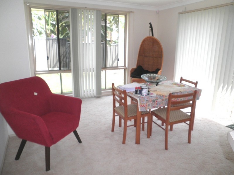 6 Burkhart Place, Minto NSW 2566