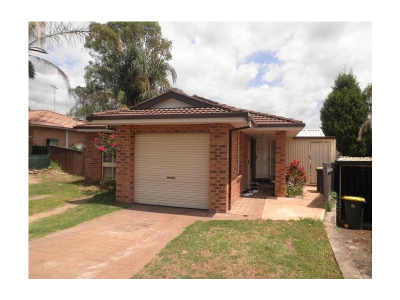 6 Anne Way, Macquarie Fields NSW 2564
