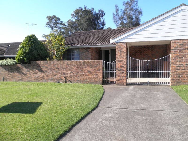 3/26 Fletcher Street, Minto NSW 2566