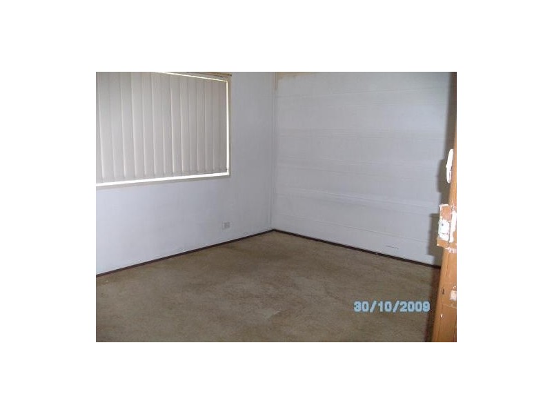 182 Harrow Road, Glenfield NSW 2167
