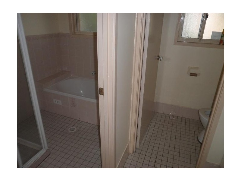 9 Anne Way, Macquarie Fields NSW 2564