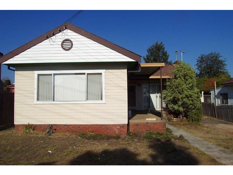 31 Saywell Road, Macquarie Fields NSW 2564