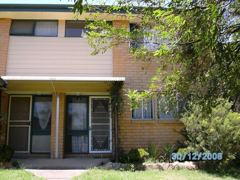 15/34 Saywell Road, Macquarie Fields NSW 2564