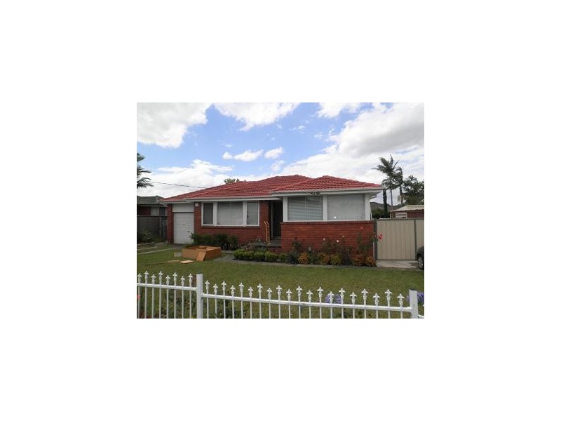 46 First Avenue, Macquarie Fields NSW 2564