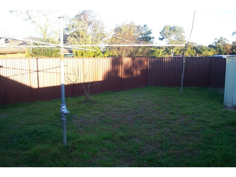 69 Evelyn Street, Macquarie Fields NSW 2564