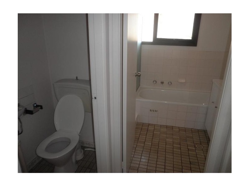 10/15-19 Fourth avenue, Macquarie Fields NSW 2564