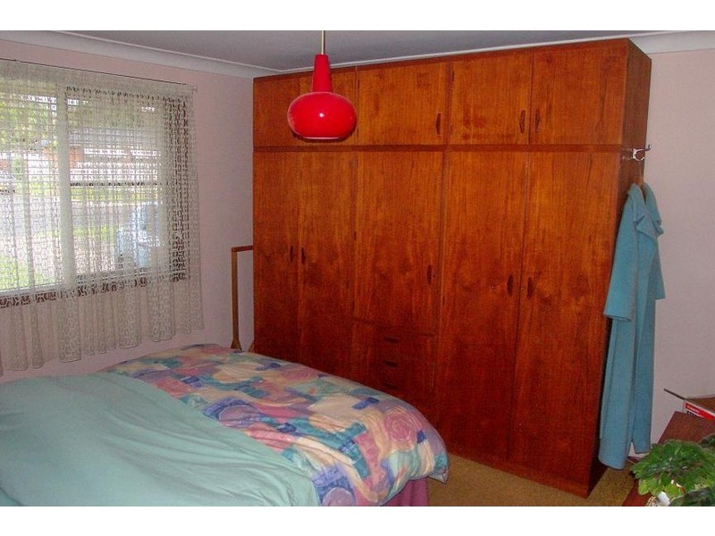 7 Salisbury Avenue, Glenfield NSW 2167