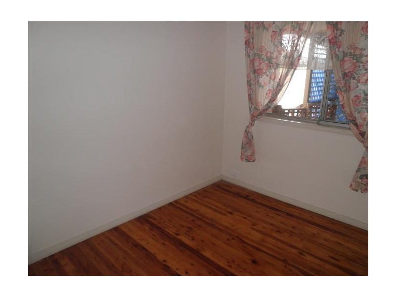 21 Grandview Drive, Campbelltown NSW 2560