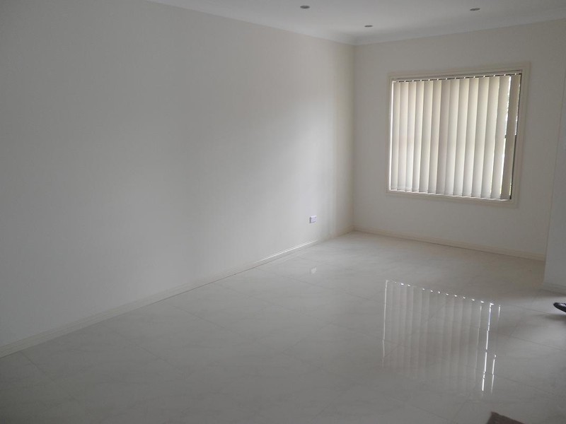 54 Pelargonium Crescent, Macquarie Fields NSW 2564