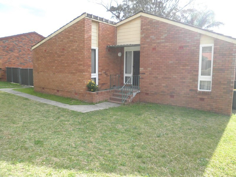 18 Podargus Place, Ingleburn NSW 2565