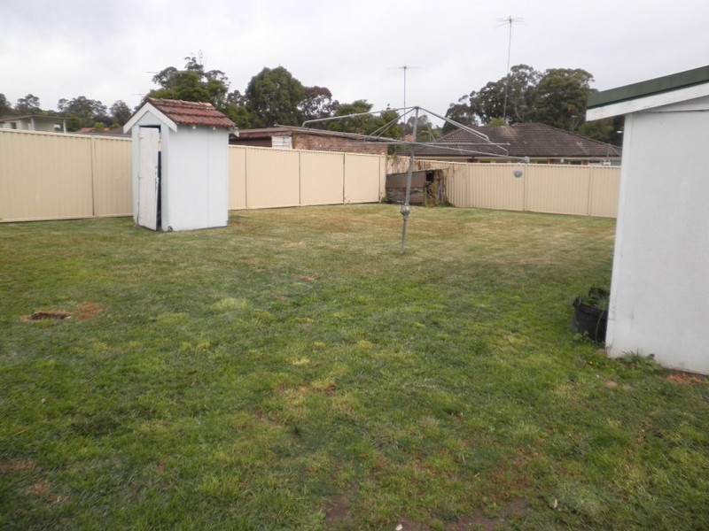 43 Hoddle Avenue, Campbelltown NSW 2560