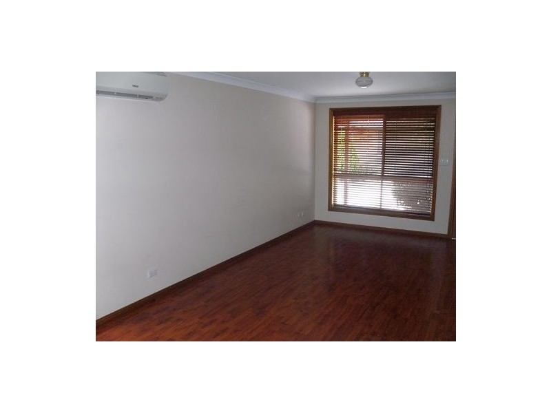 16/5 Jacquinot Place, Glenfield NSW 2167