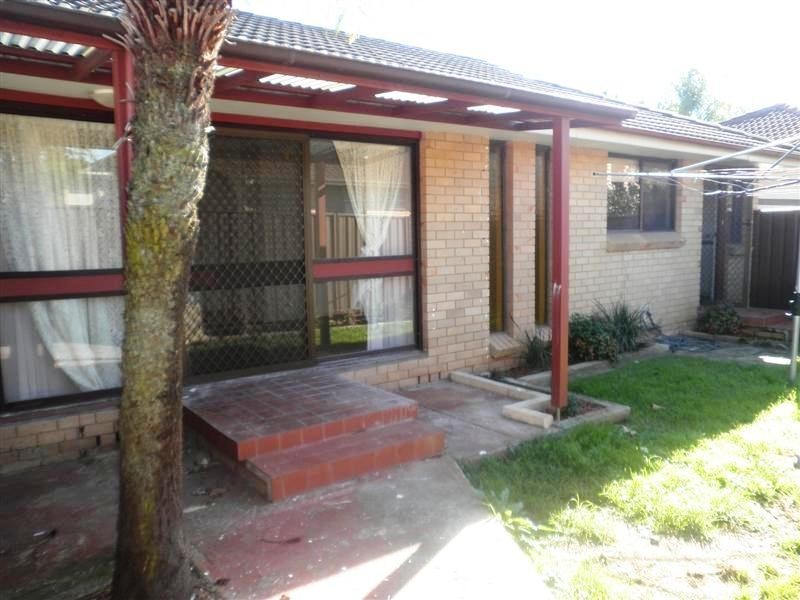 8/2-6 Dotteral Place, Ingleburn NSW 2565