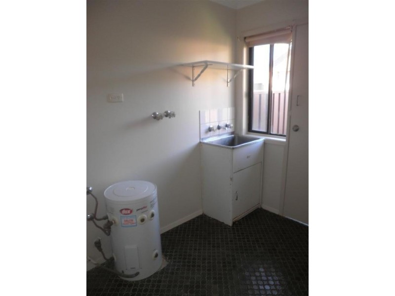 8/2-6 Dotteral Place, Ingleburn NSW 2565