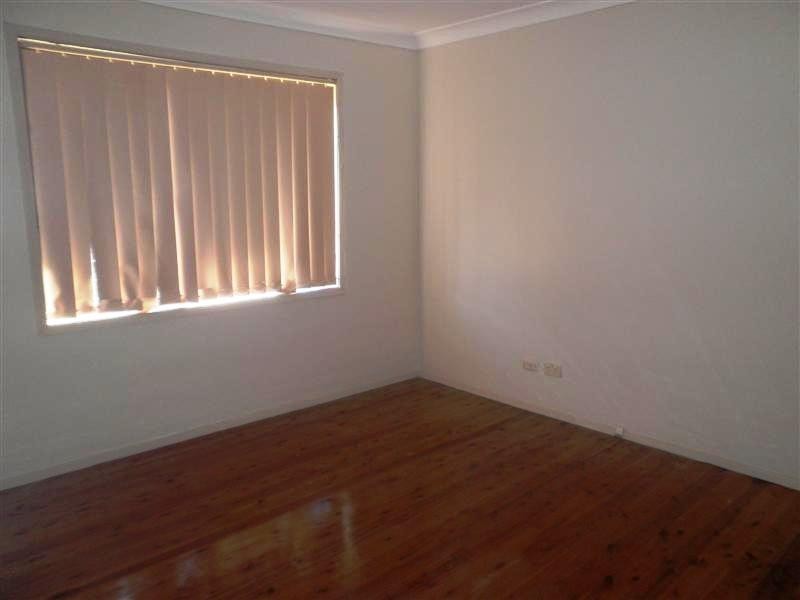 8/2-6 Dotteral Place, Ingleburn NSW 2565