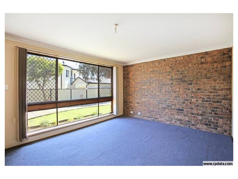 2/50 Trafalger Street, Glenfield NSW 2167