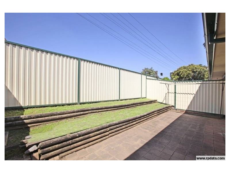 2/50 Trafalger Street, Glenfield NSW 2167