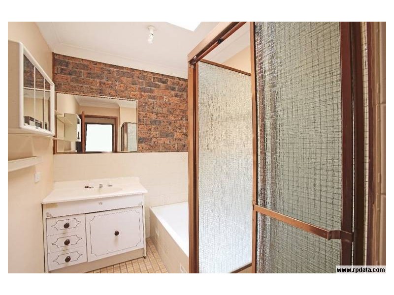 2/50 Trafalger Street, Glenfield NSW 2167