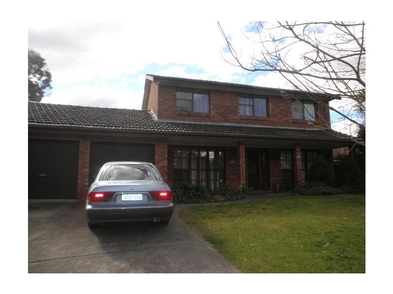 1 Aseki Place, Glenfield NSW 2167