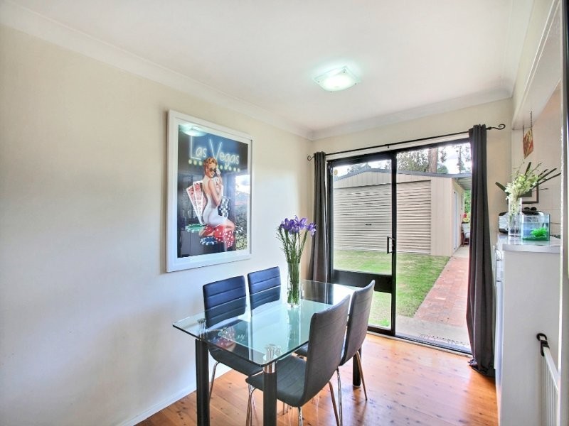 39 Clifford Crescent, Ingleburn NSW 2565
