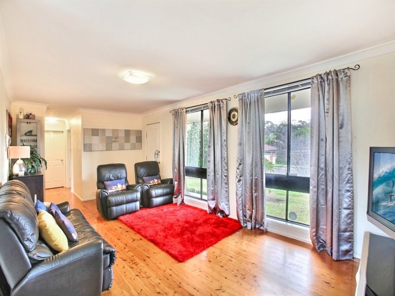 39 Clifford Crescent, Ingleburn NSW 2565