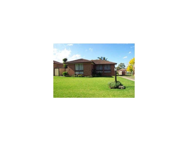 74 Evelyn Street, Macquarie Fields NSW 2564