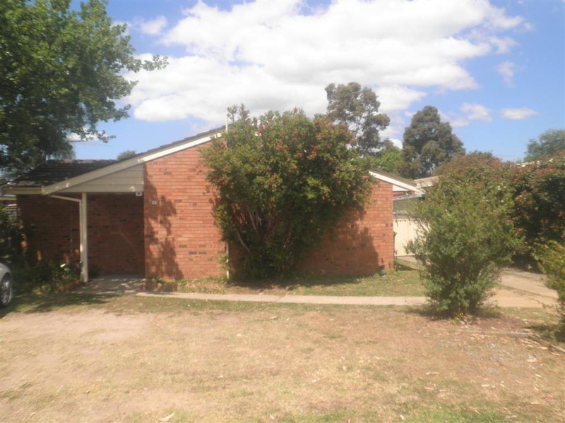 9 Blamey Road, Wattle Grove NSW 2173