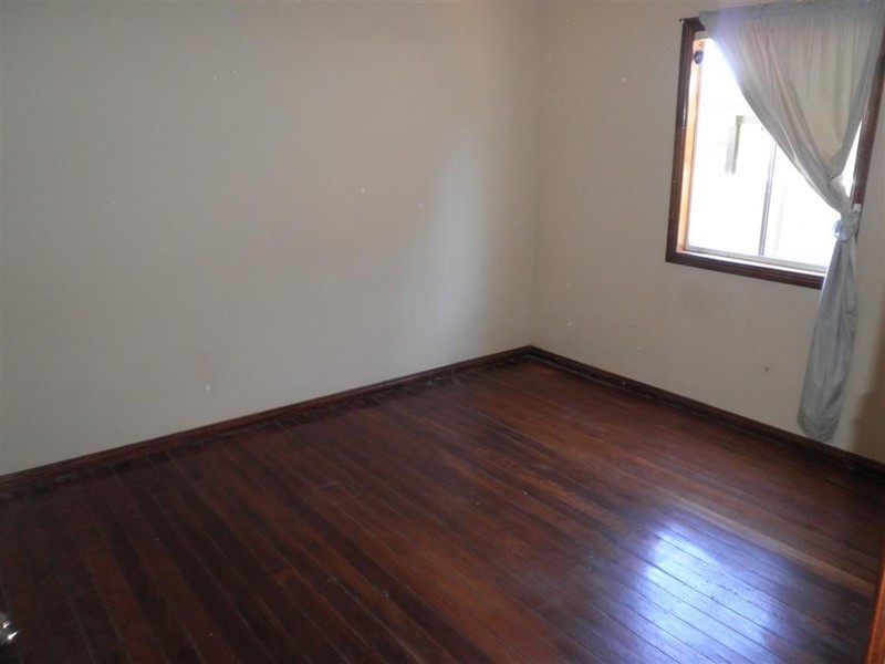 102 Saywell Road, Macquarie Fields NSW 2564