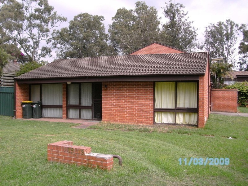 1/15-19 Fourth Avenue, Macquarie Fields NSW 2564