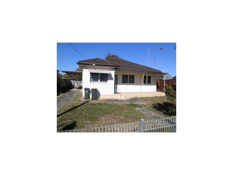 47 Parliment Road, Macquarie Fields NSW 2564