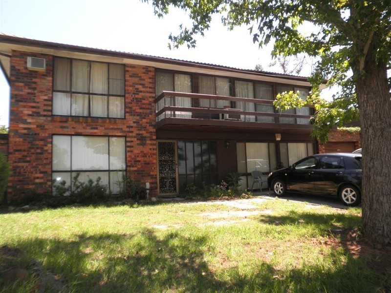 143 Harrow Road, Glenfield NSW 2167