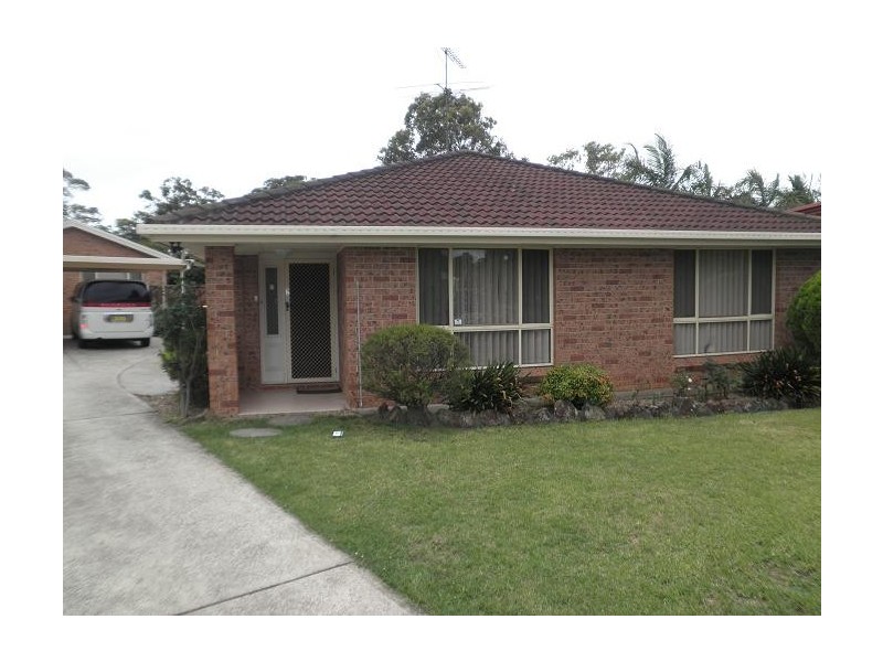 1/4 Plume Close, Macquarie Fields NSW 2564