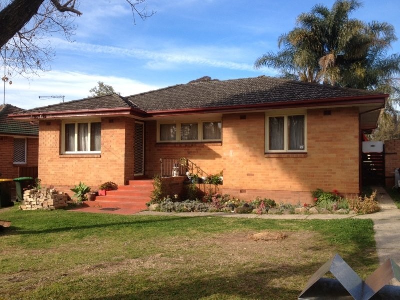 50 Graham Avenue, Casula NSW 2170