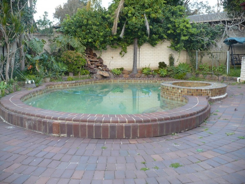 Bradbury NSW 2560
