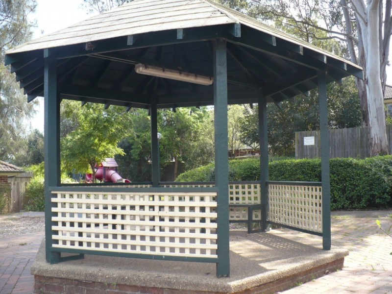 18/96 Fawcett Street, Glenfield NSW 2167