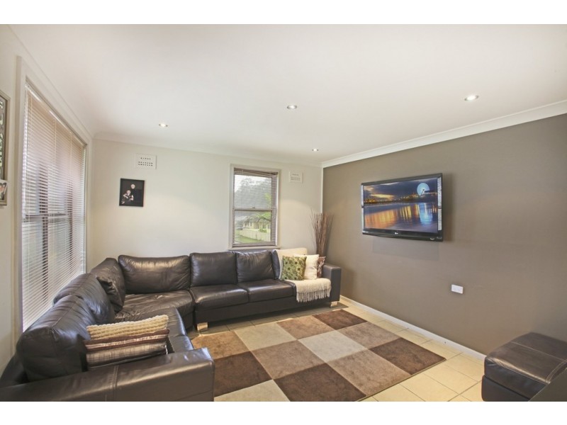 2 Colly Place, Busby NSW 2168