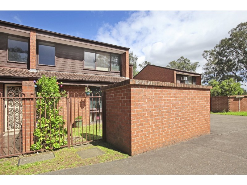 Macquarie Fields NSW 2564