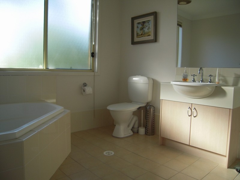 Macquarie Fields NSW 2564