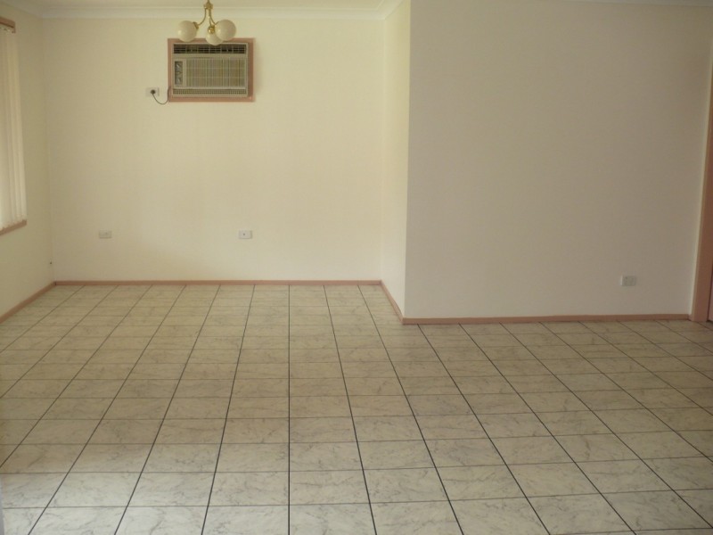 Macquarie Fields NSW 2564