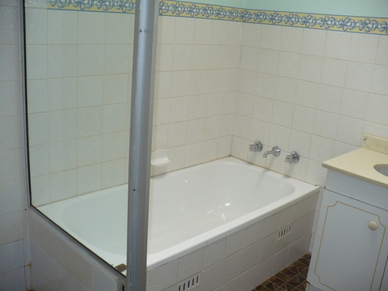 Macquarie Fields NSW 2564