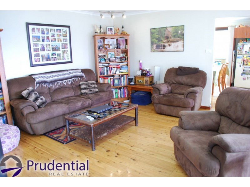 6 Wanda Place, Woodbine NSW 2560