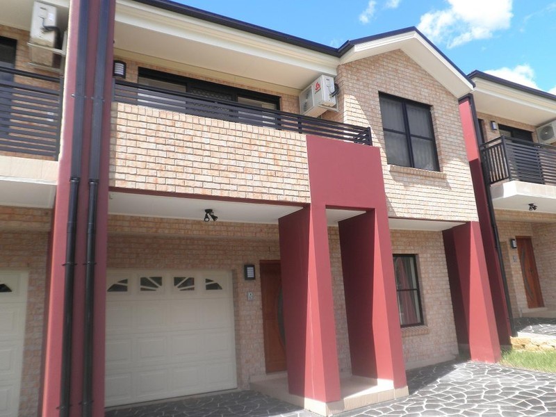 Macquarie Fields NSW 2564