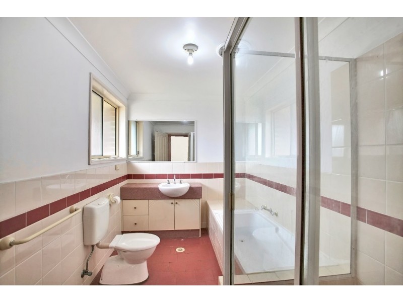 Macquarie Fields NSW 2564