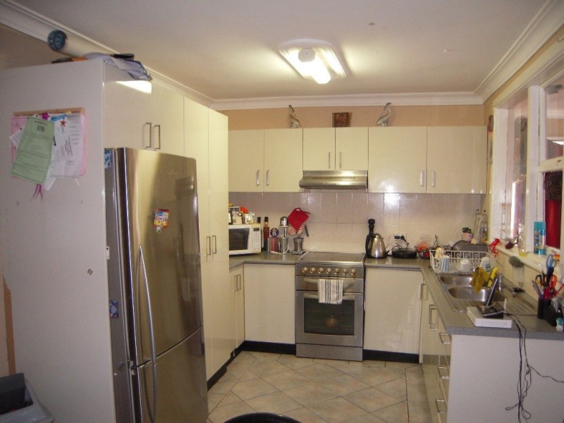 4 Edith Place, Macquarie Fields NSW 2564
