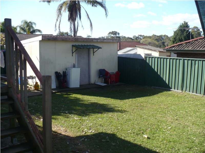 4 Edith Place, Macquarie Fields NSW 2564