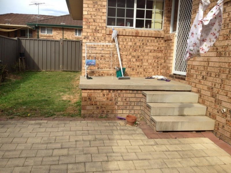 6/10 Bensley Road, Macquarie Fields NSW 2564