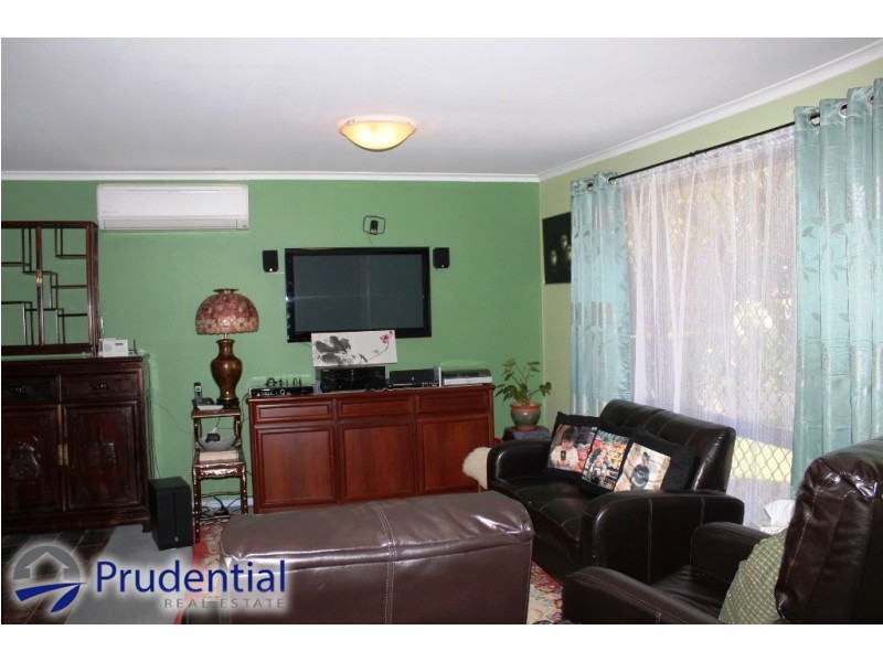 1/74-78 Parliament Road, Macquarie Fields NSW 2564