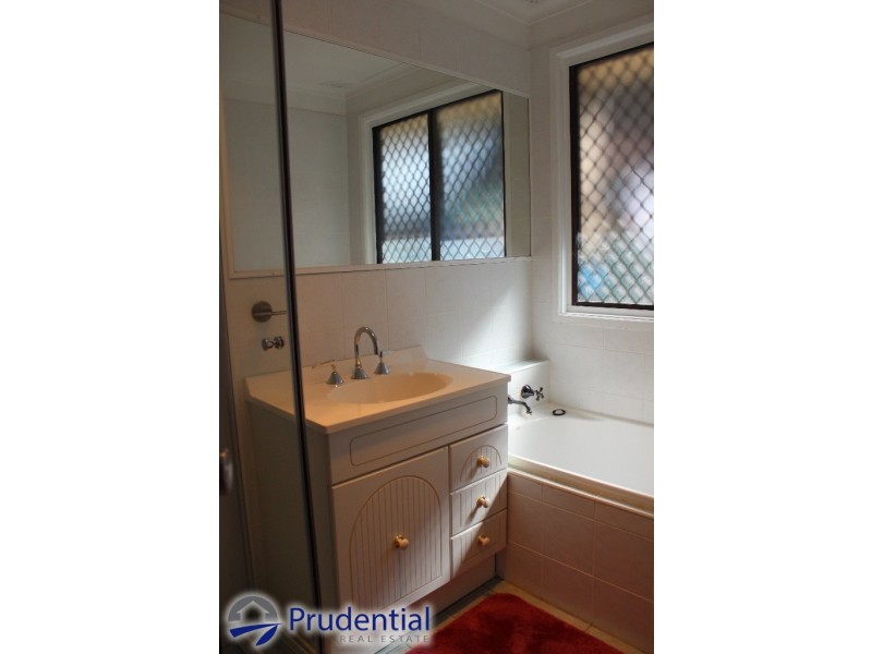 1/74-78 Parliament Road, Macquarie Fields NSW 2564