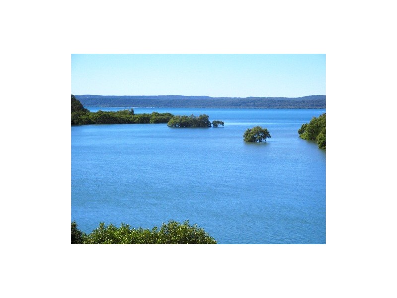 8 Alawa Street, Macleay Island QLD 4184