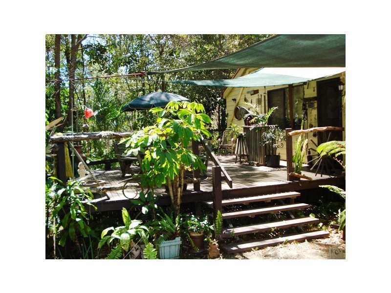 6 Scarborough Terrace, Macleay Island QLD 4184